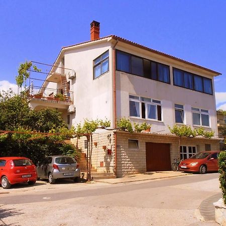 Apartments Bozica 克尔克 外观 照片