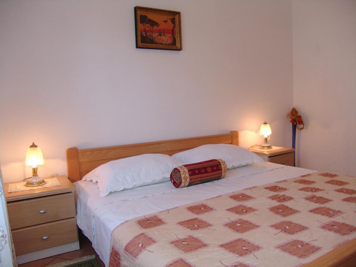 Apartments Bozica 克尔克 外观 照片