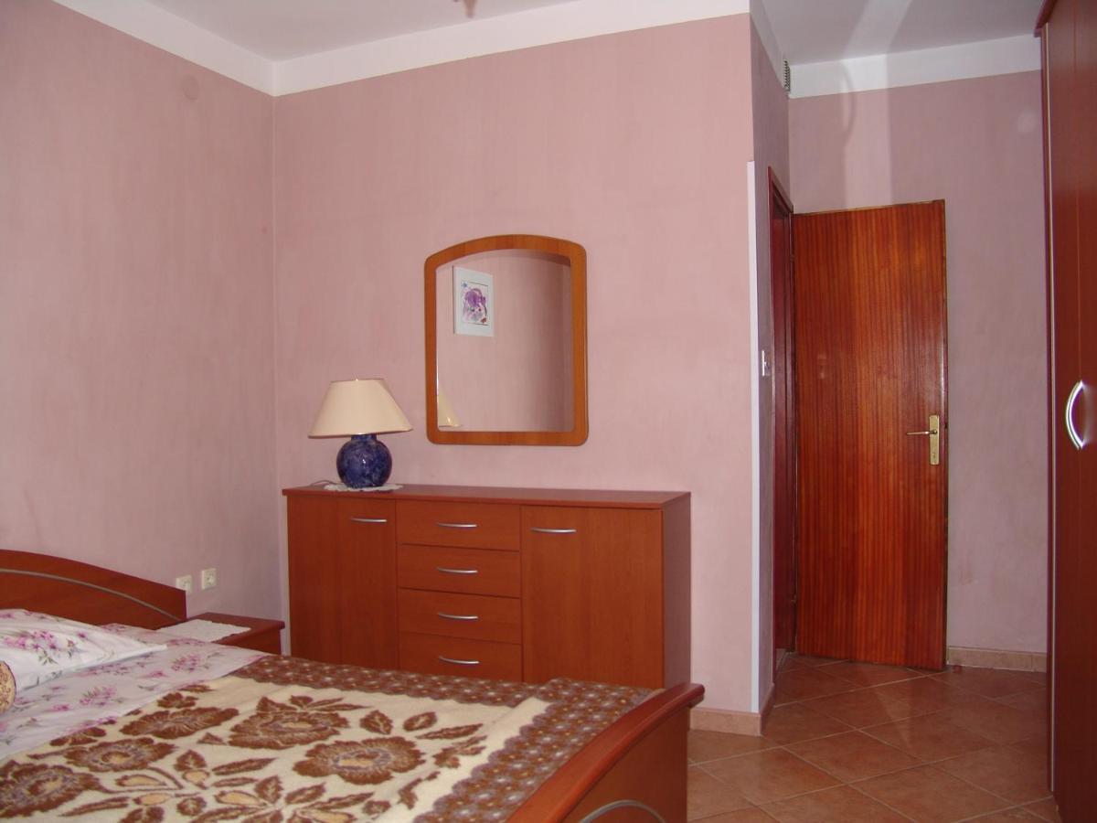 Apartments Bozica 克尔克 外观 照片