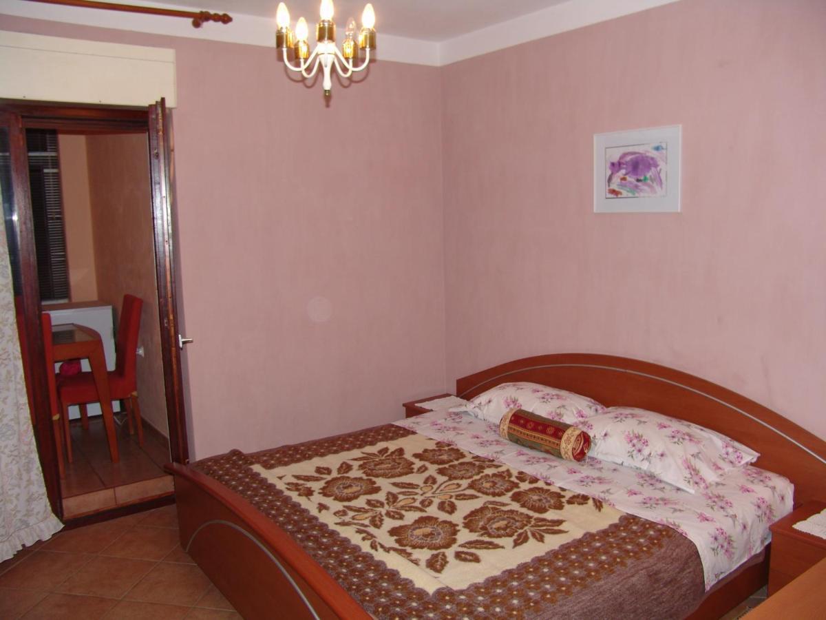 Apartments Bozica 克尔克 外观 照片