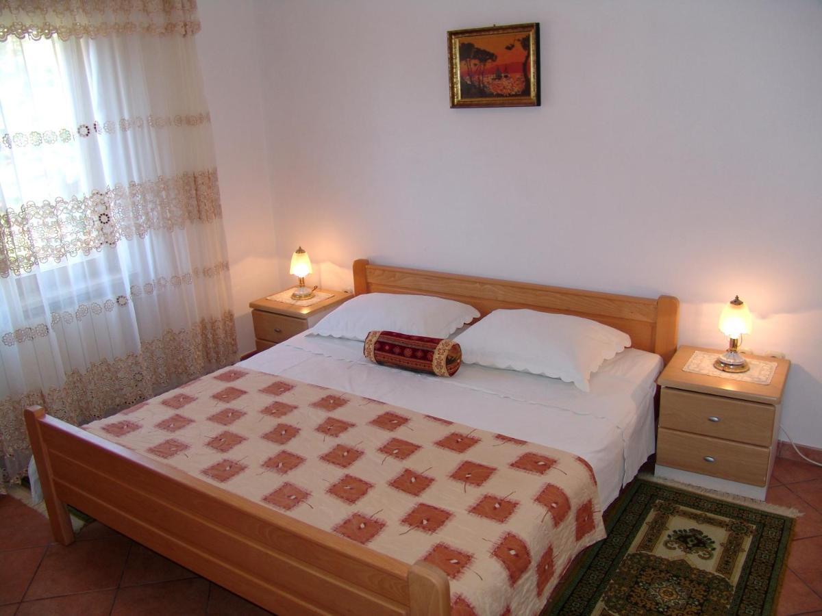 Apartments Bozica 克尔克 外观 照片
